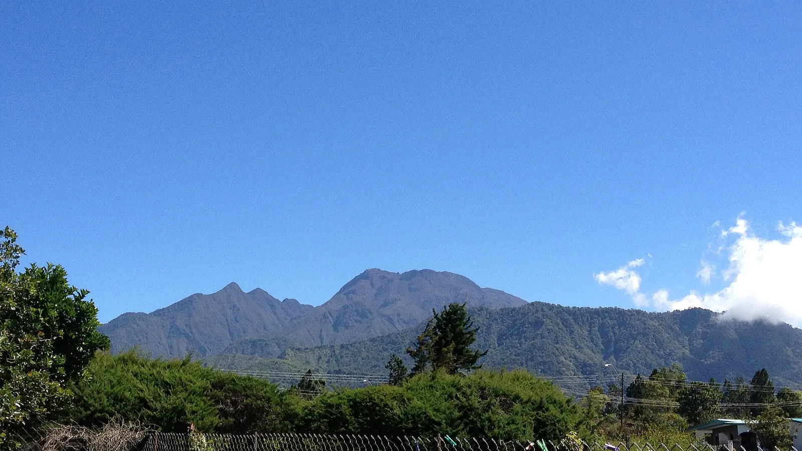 Volcán Barú rising over the town of Volcán, Chiriquí